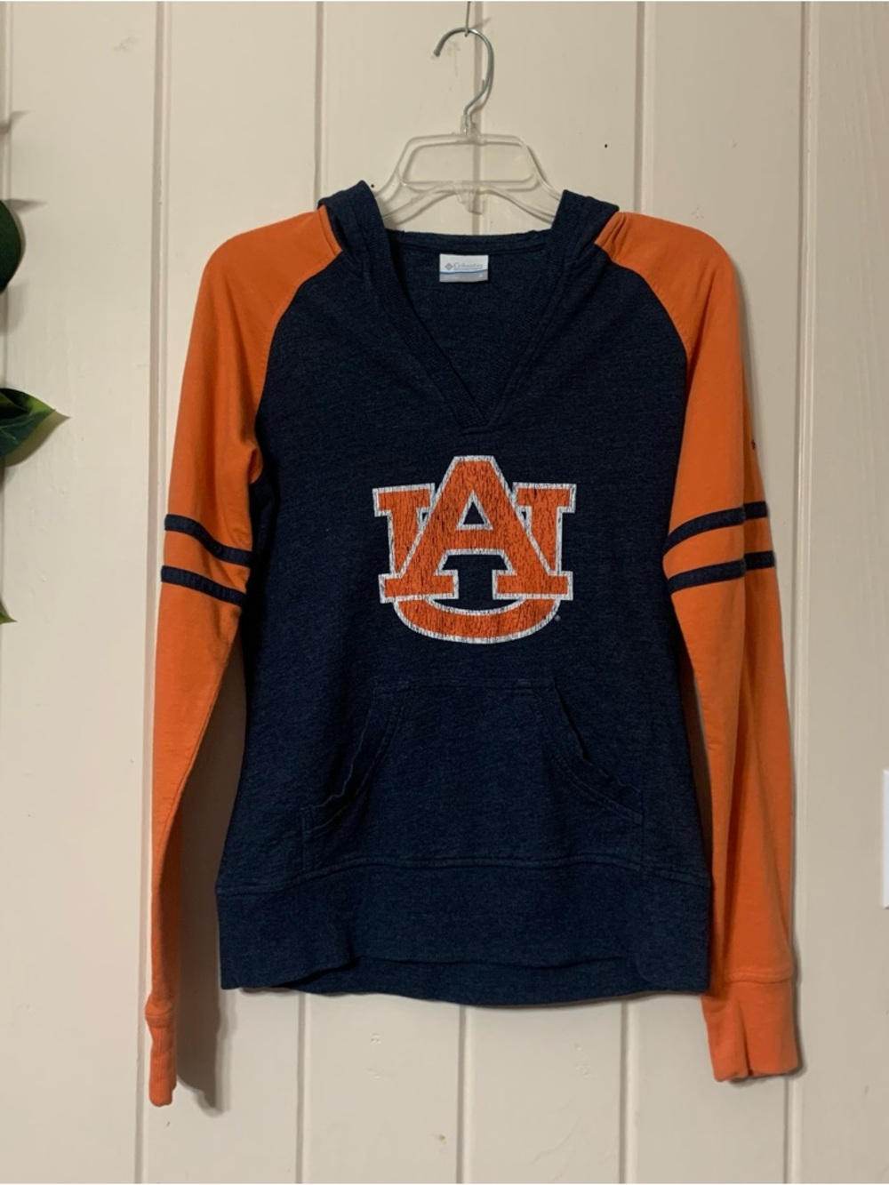 Columbia Auburn Pullover Hoodie Hooded Sweatshirt Shirt 
Youth Medium Boy Girl